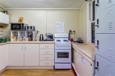 Lower Bucca hall - Indoor kitchen view